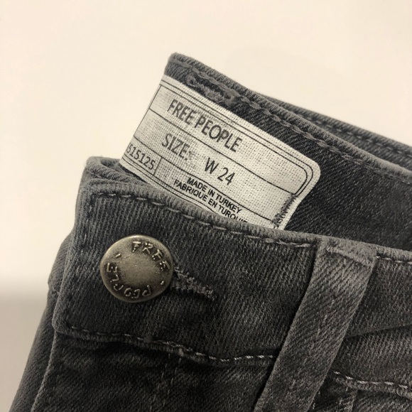 Free People High Rise Distressed Black Jeans 24 - Picture 3 of 6